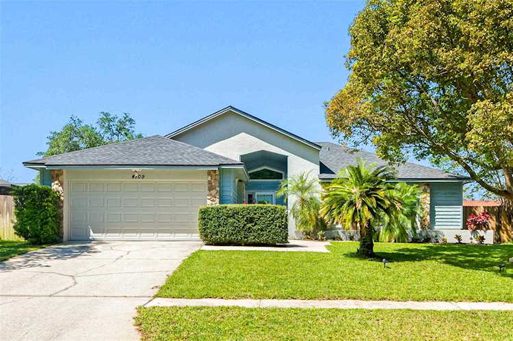 4109 Yellowwood Dr Valrico, FL 33594