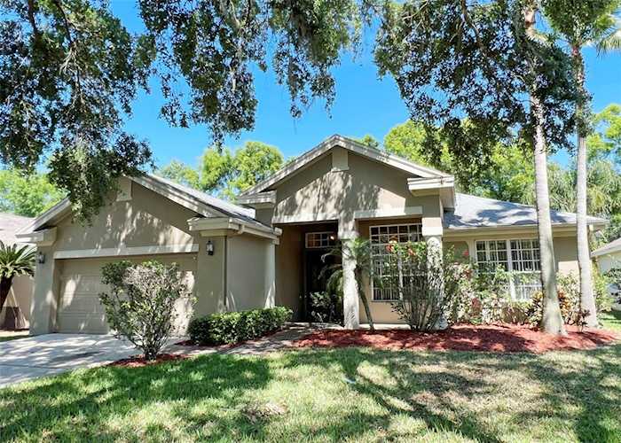 3103 Bent Creek Dr Valrico, FL 33596