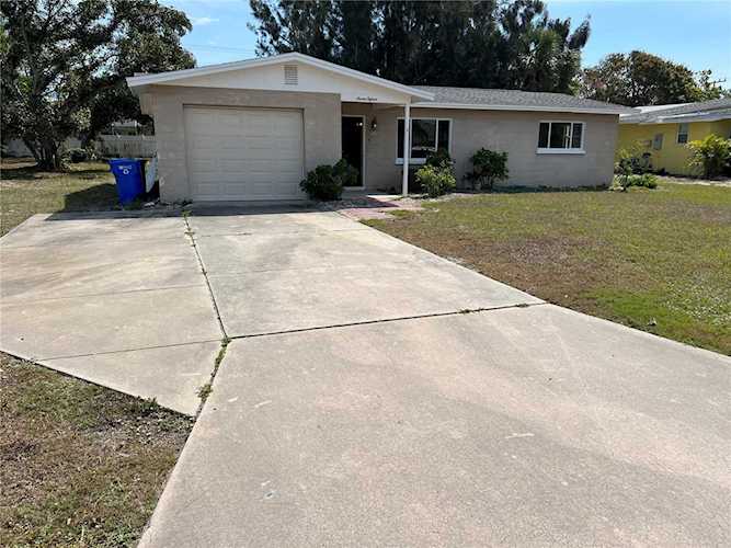 715 Harbor Dr S Dr S Venice, FL 34285
