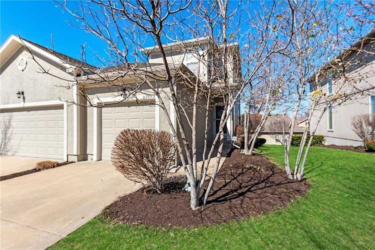 22562 W 72nd Terrace Shawnee, KS 66227