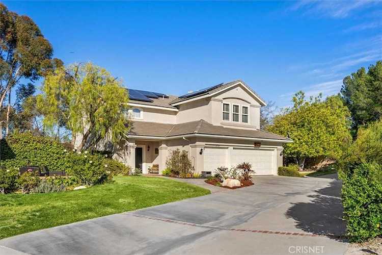 27510 Bradenton Ct Valencia, CA 91354