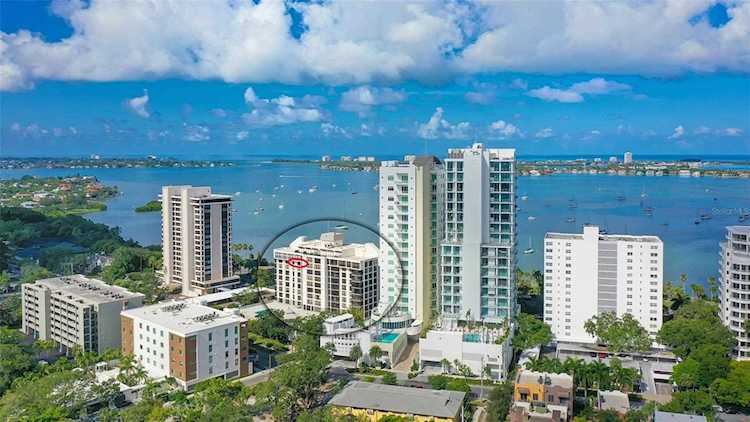 707 S Gulfstream Ave #906 Sarasota, FL 34236