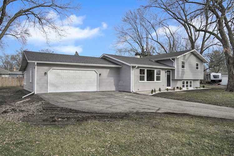 628 Aster Ct Lisle, IL 60532