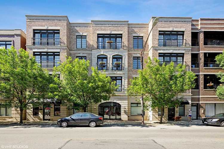 2238 W Belmont Ave #4W Chicago, IL 60618