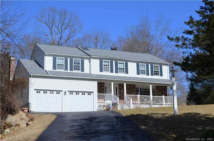 47 Thistle Rock Drive Guilford, CT 06437