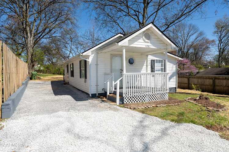 606 Martin St Maryville, TN 37804