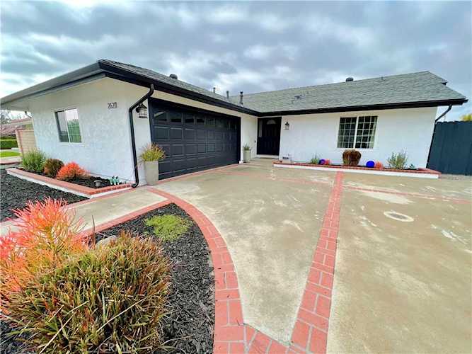 26211 Avenida Deseo Mission Viejo, CA 92691