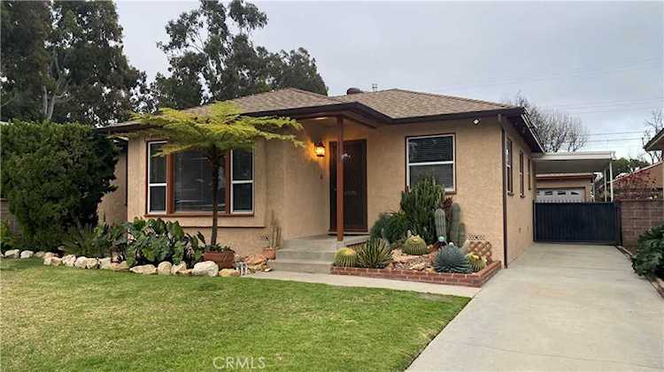 4858 Pearce Ave Long Beach, CA 90808