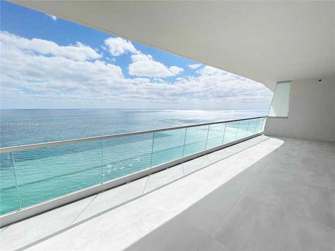 18501 Collins Ave #2502 Sunny Isles Beach, FL 33160