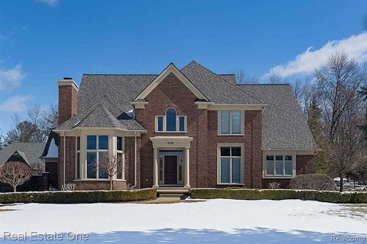 2581 Pebble Beach Drive Oakland, MI 48363