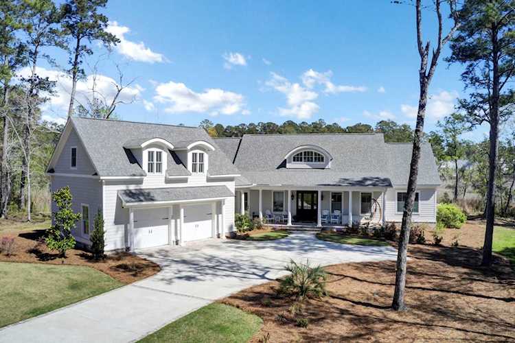 4030 Lady Banks Ln Ravenel, SC 29470