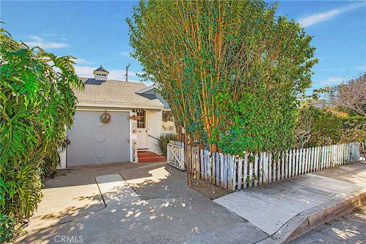 121 Avenida Rosa San Clemente, CA 92672