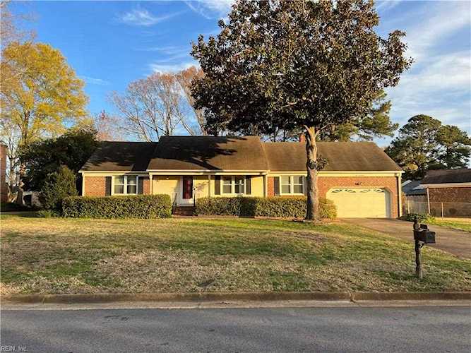917 Five Forks Rd Virginia Beach, VA 23455