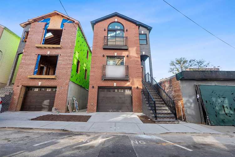 87 Oxford Ave #2 Jersey City, NJ 07304 | MLS 230001419 Photo 1
