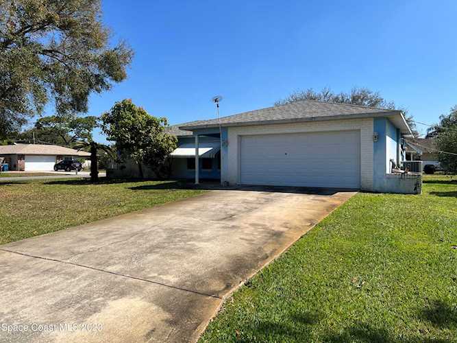 497 NE NE Deacon Avenue Palm Bay, FL 32907