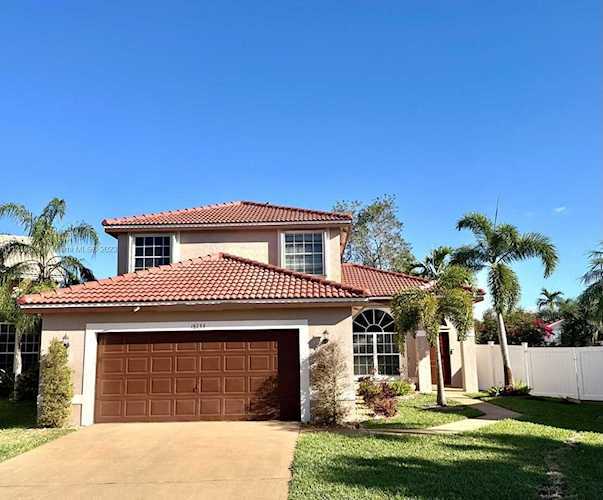 18233 SW 5th St Pembroke Pines, FL 33029