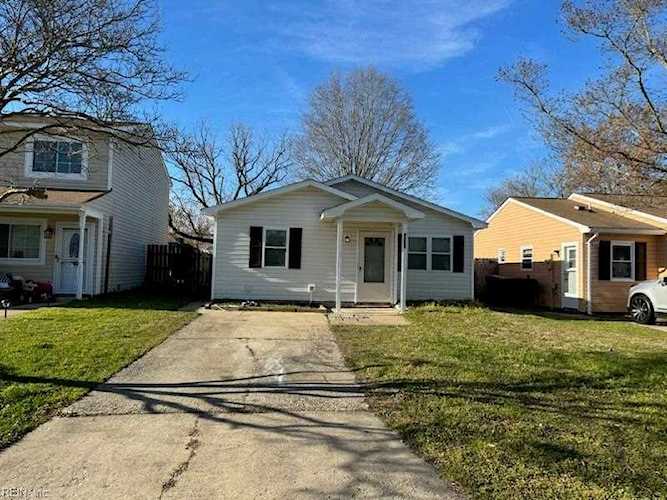 1252 New Land Dr Virginia Beach, VA 23453 | MLS 10478497 Photo 1