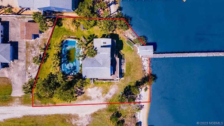 205 E Boston Rd Edgewater, FL 32141