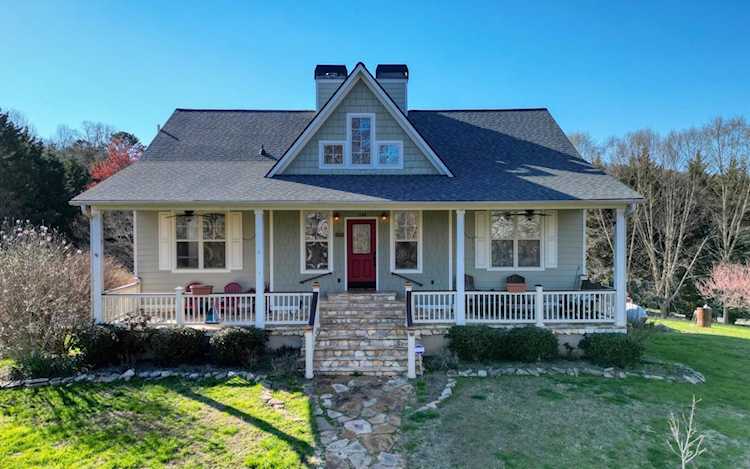 284 Dixie Drive Blairsville, GA 30512