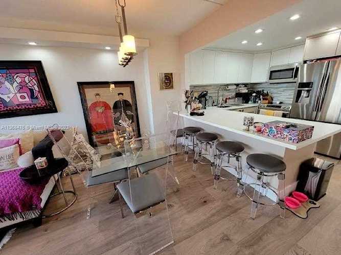 3625 N Country Club Dr #2605 Aventura, FL 33180