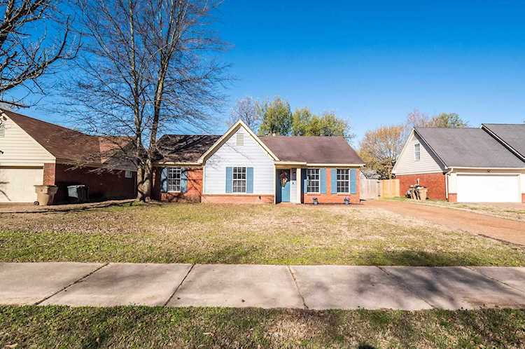 5901 Garden Ridge Dr Millington, TN 38053