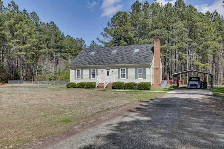 6089 Carter Hill St Gloucester, VA 23061