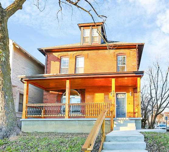 894 E Livingston Avenue Columbus, OH 43205
