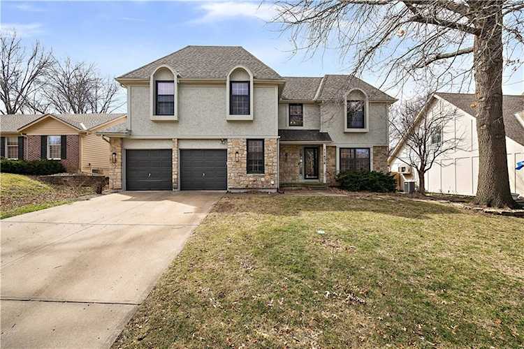 11434 Grant Dr Overland Park, KS 66210