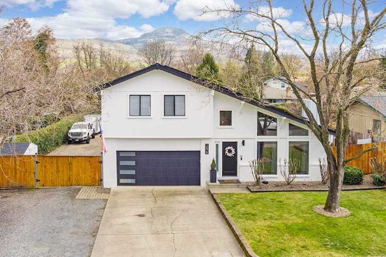 2678 Hawaiian Ave Medford, OR 97504
