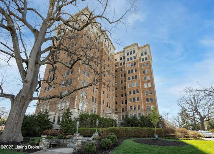 2140 Bonnycastle Ave #10E Louisville, KY 40205