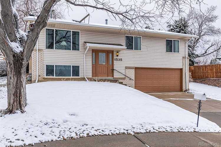 1535 S Zang Ct Lakewood, CO 80228
