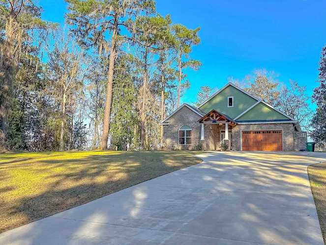 1017 Williams Landing Rd Tallahassee, FL 32310