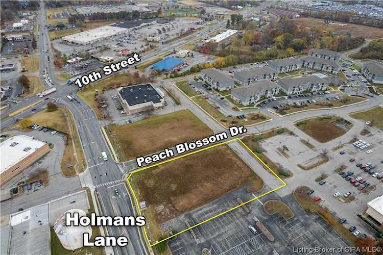 Peach Blossom Dr Jeffersonville, IN 47130