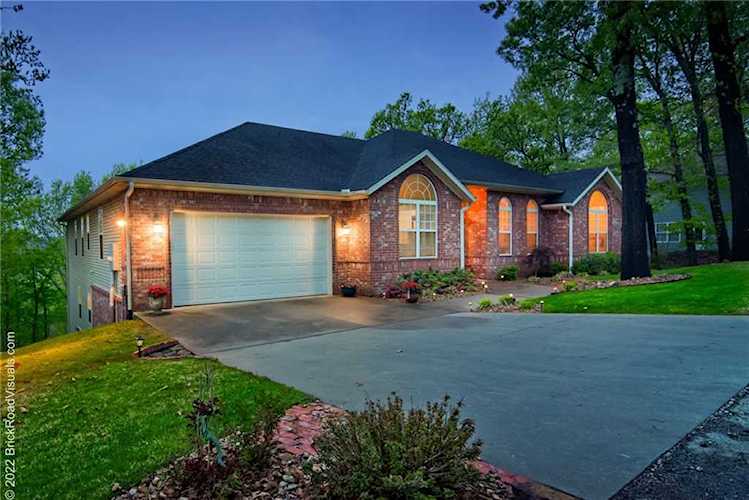 7 Stratfield Ln Bella Vista, AR 72714