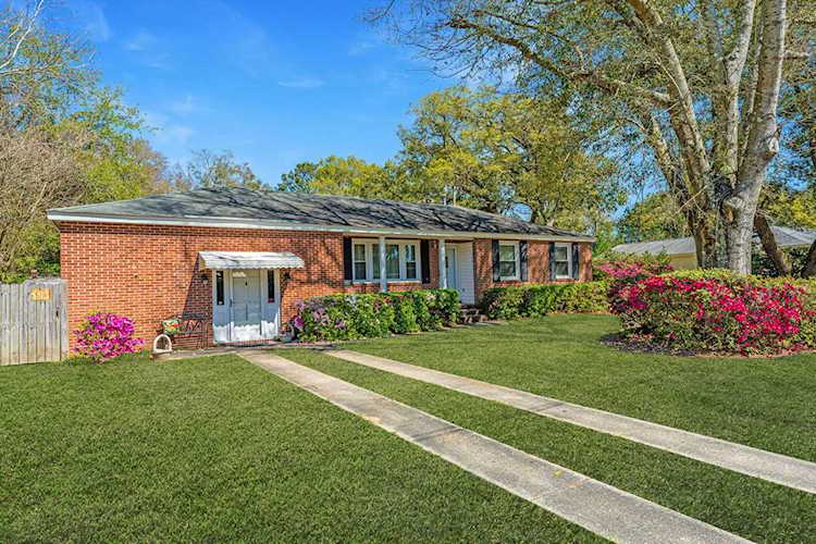 1722 Pickett St Charleston, SC 29412