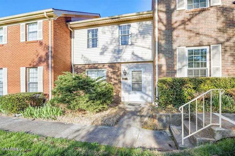 7914 Gleason Dr Knoxville, TN 37919