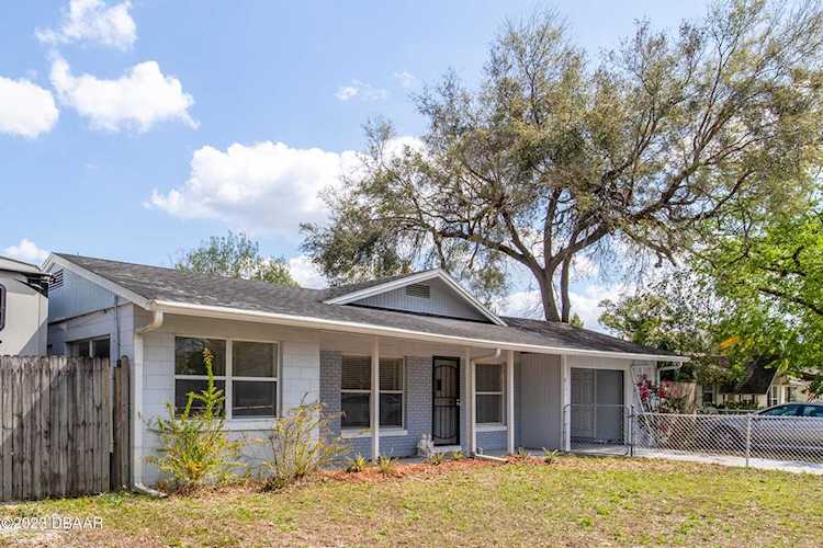 614 Amelia Avenue DeLand, FL 32724