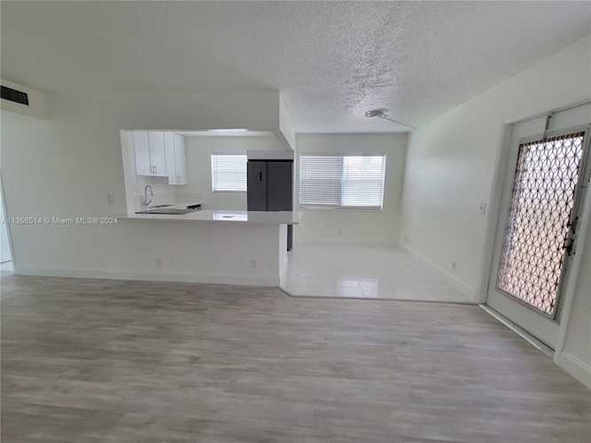 196 E Mansfield E #196 Boca Raton, FL 33434
