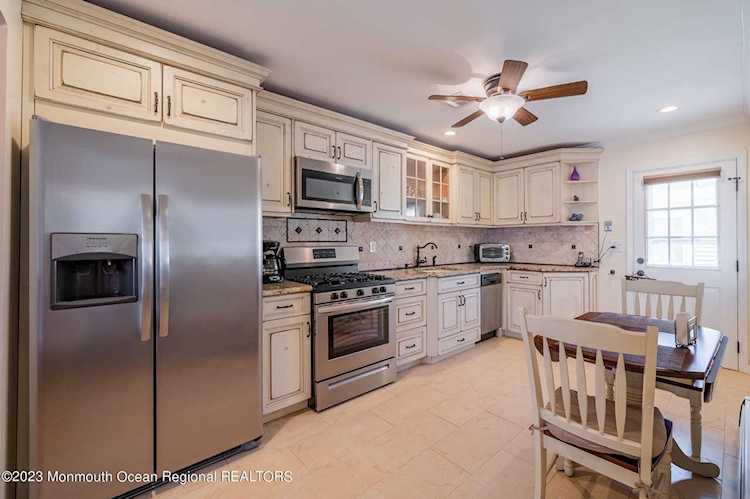 11 Roca Sola St Toms River, NJ 08757
