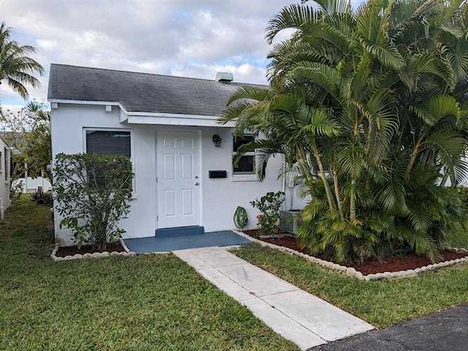 3148 N Meridian Way #7 Palm Beach Gardens, FL 33410