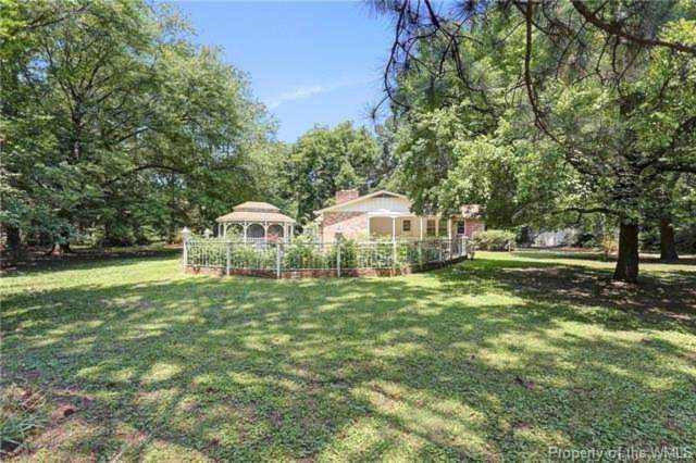 313 Dorothy Dr Yorktown, VA 23692