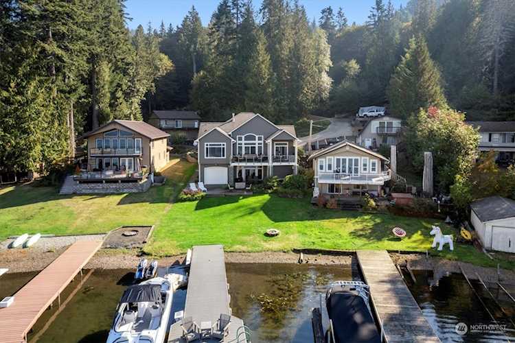 727 Summit Lake Shore Rd NW Olympia, WA 98502