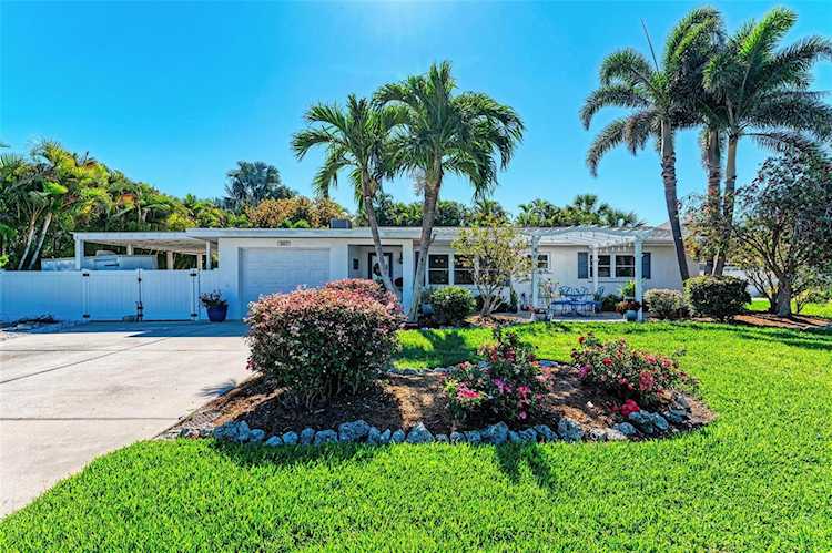 207 Periwinkle PLAZA Anna Maria, FL 34216