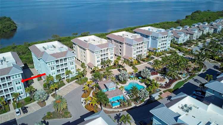 392 Aruba CIRCLE #301 Bradenton, FL 34209