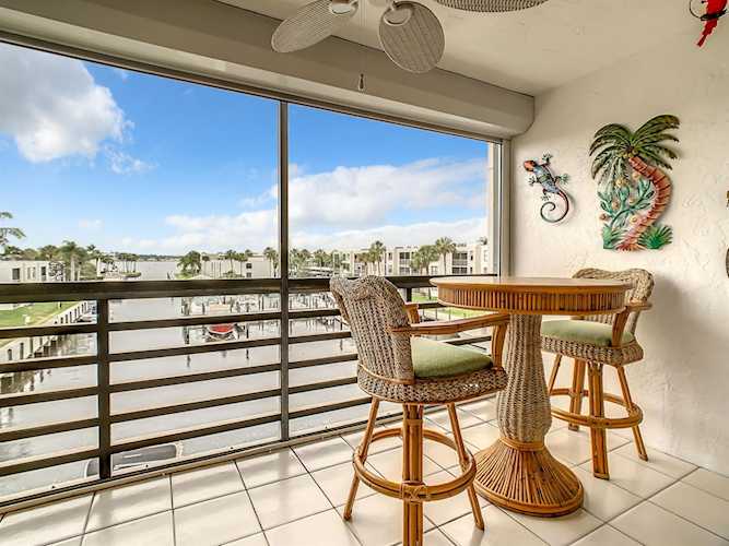 1950 SW Palm City Road #5-5305 Stuart, FL 34994