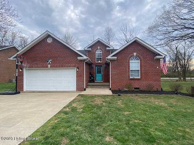 111 Twin Oaks Dr Bardstown, KY 40004