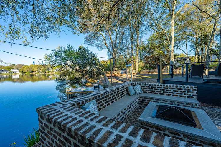 1392 Crystal Shore Ct Charleston, SC 29412