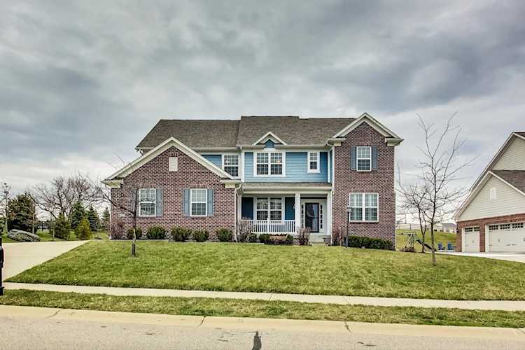 15565 Viking Crusader Ct Westfield, IN 46074 | MLS 21908070 Photo 1