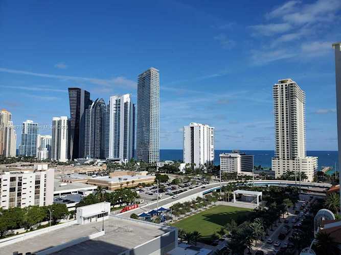 300 Sunny Isles Blvd #4-1805 Sunny Isles Beach, FL 33160