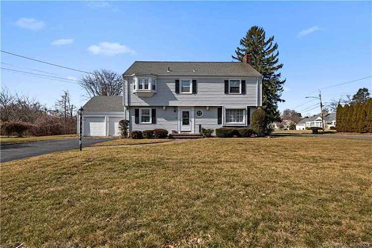 40 Wright Lane Hamden, CT 06517